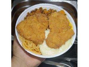 FILÉ DE FRANGO EMPANADO