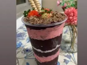 Explosão Sensação Morango com Raspas Chocolate -300ml