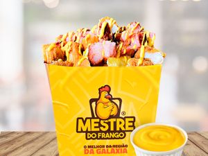 Batata do Mestre (300g) - Batata Frita c/ Cheddar Cremoso, Frango Frito e Bacon