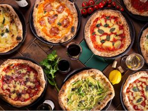 Pizza Meia Calamuça/Meia Bauru + Guaraná 1L