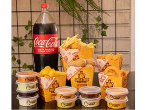 Combo Completasso- 1kg Frango e Fritas+ 21 Anéis de Cebola+ 15 Churros+ Coca