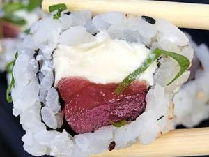 Atum Sushi - 6 unidades