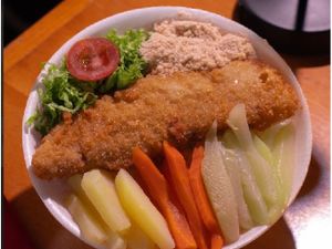 Filé de tilápia c/ legumes