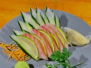 SASHIMI PEIXE BRANCO   ( 8 Peças)