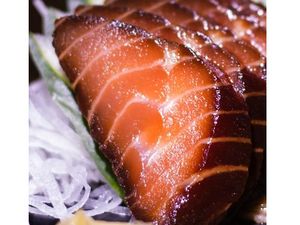 Sashimis salmao brack ( 4 Peças)