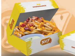 Batata Frita com Cheddar e Bacon