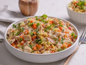 Yakimeshi Carne/Frango