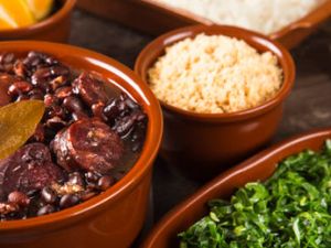 FEIJOADA COMPLETA