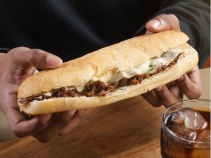 Carne desfiada com cream cheese