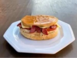 Gatito xis calabresa