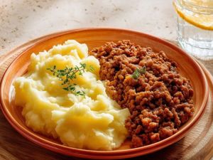 Purê + carne moída