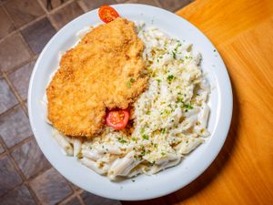 Milanesa frango 4 queijos