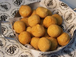 Bolinha de Queijo