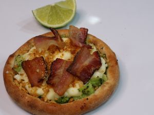 ESF BROCOLIS CATUPIRY E BACON