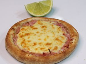 ESF PRESUNTO C/ MUSSARELA