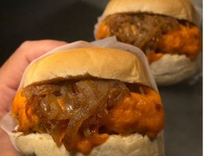 2 hambúrgueres Melt + 2 coca lata + fritas