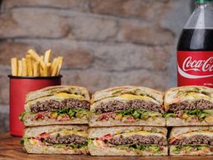 Combo xis para 3 pessoas 3 ADD FRITAS + REFRI