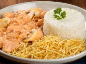 Strogonoff de Frango