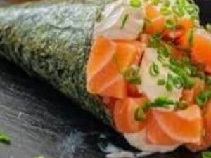 2 Temakis Filadélfia +1 Temaki Skin