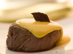 Carne ao Molho Cheddar