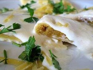 Massa tortei ao molho de nata