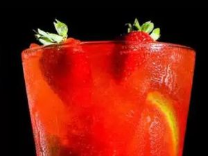 Morango - Soda Italiana (somente para consumo no local) Não Alcoólica