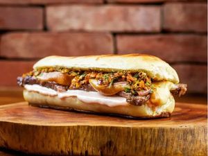 Choripán Provolone