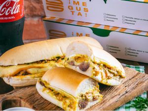 Combo Casal com Fritas & Coca-Cola Grátis