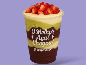 Açaí tradicional com Morango +Creme Pistache + Ninho