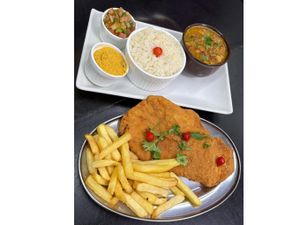 Prato Comercial File de Frango a Milanesa