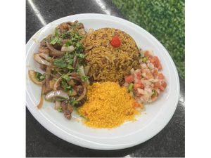 Prato Feito Contra Filé Acebolado