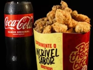 Brothers Misto G + Porção (200g) + 3 Molhos + Refrigerante 2l