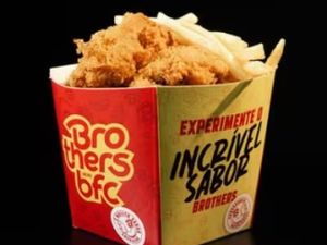 Brothers Sobrecoxa na Caixa P (Sem Osso) + Fritas + 1 Molho da Casa