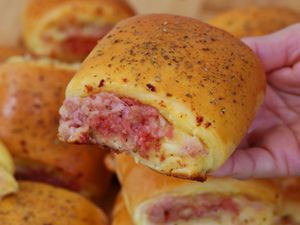 Pão Italiano Presunto e Queijo