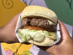 2 vin diesel + refrigerante 2l + fritas