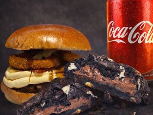 Hambúrguer + cookies + lata