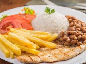 File de frango grelhado