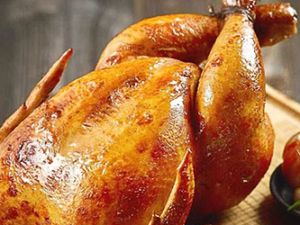 KIT FRANGO INTEIRO COM POLENTA E MAIONESE