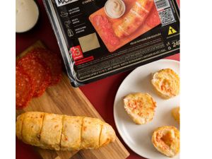 Pao de PEPPERONI com REQUEIJAO