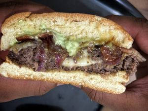 Cebola caramelizada + bacon