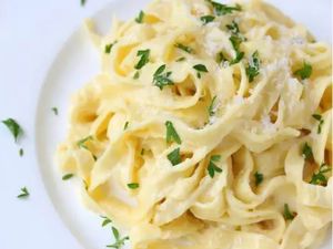 Massa quatro queijos