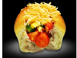 04 - Uma salsicha + frango