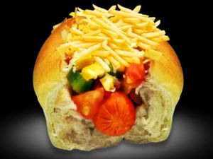 19 - Frango  + salsicha + uma salsicha de Peru