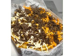 BATATÃO COSTELA, CATUPIRY & CHEDDAR