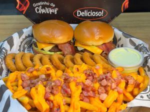 COMBO BIG CHEDDAR + VINHO ESPECIAL