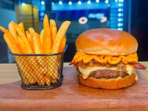 Combo Individual (Burguer + Refri Lata + Fritas P)