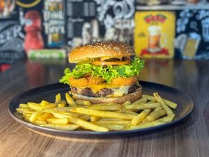 HAMBÚRGUER CEBOLA CRISPY