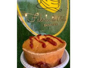 Bolo de geleia de morango