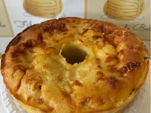 BOLO SALGADO DE QUEIJO E PRESUNTO