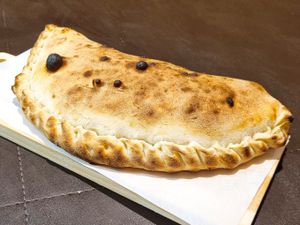 Calzone Calabresa